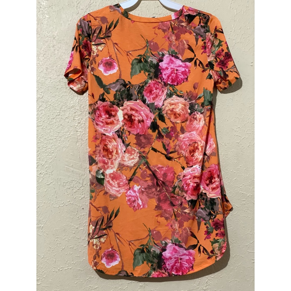 Coral Criss Cross Floral Blouse - Picture 2 of 3